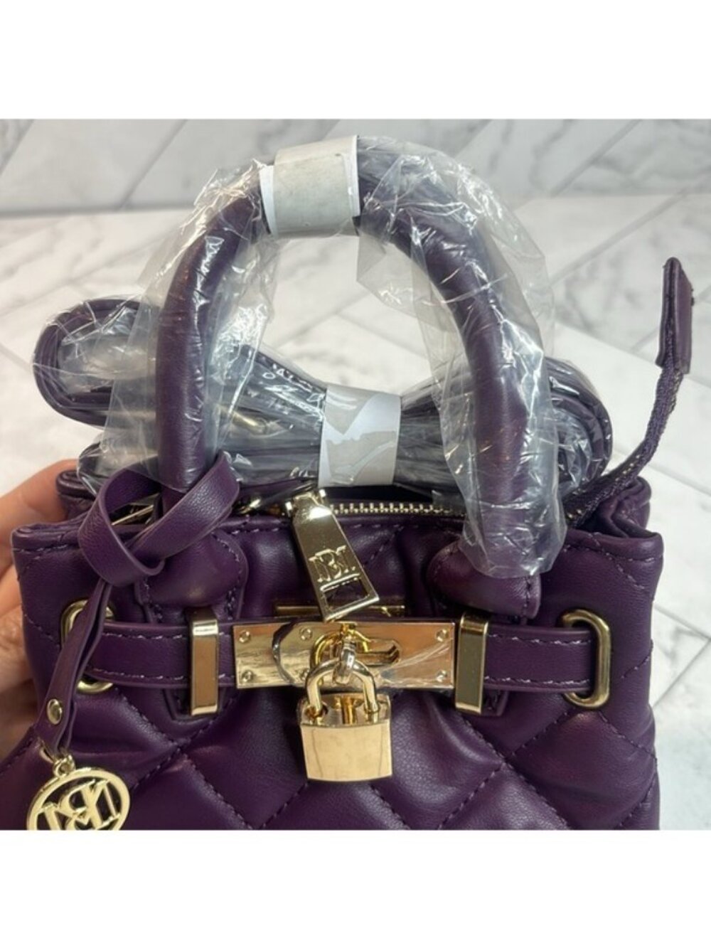 NWT Badgley Mischka Womens Purple Gold Quilted Crossbody Handbag - Picture 4 of 13